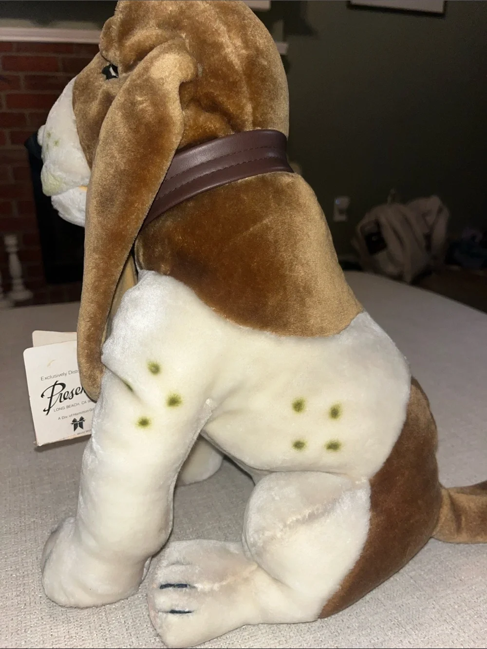 Wolverine Plush Basset Hound Toy - Brown, White, Black